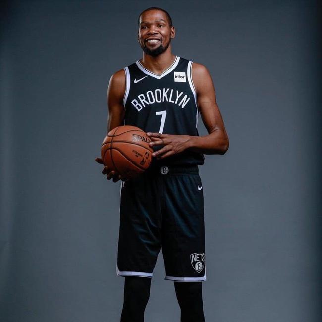 辽宁男篮的 辽宁男篮的