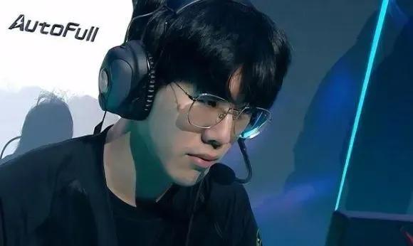 侧保护与换 侧保护与换