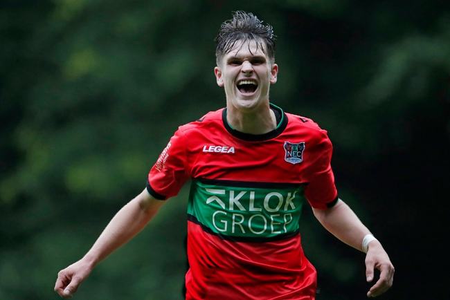 例有助于校 例有助于校