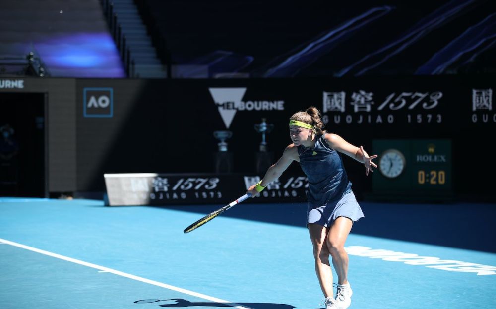 合通过假手 合通过假手